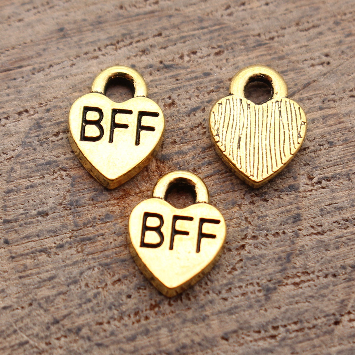40 Piezas de Dijes de Corazón  - Vintage Fashion Online reseña y precio