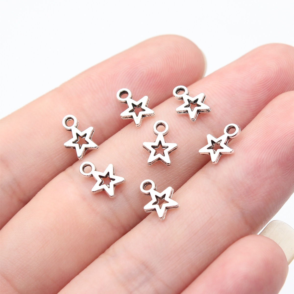 80 piezas de dijes de estrella - Vintage Fashion Online reseña y precio